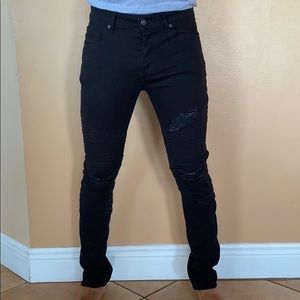 Black Skinny Jeans
